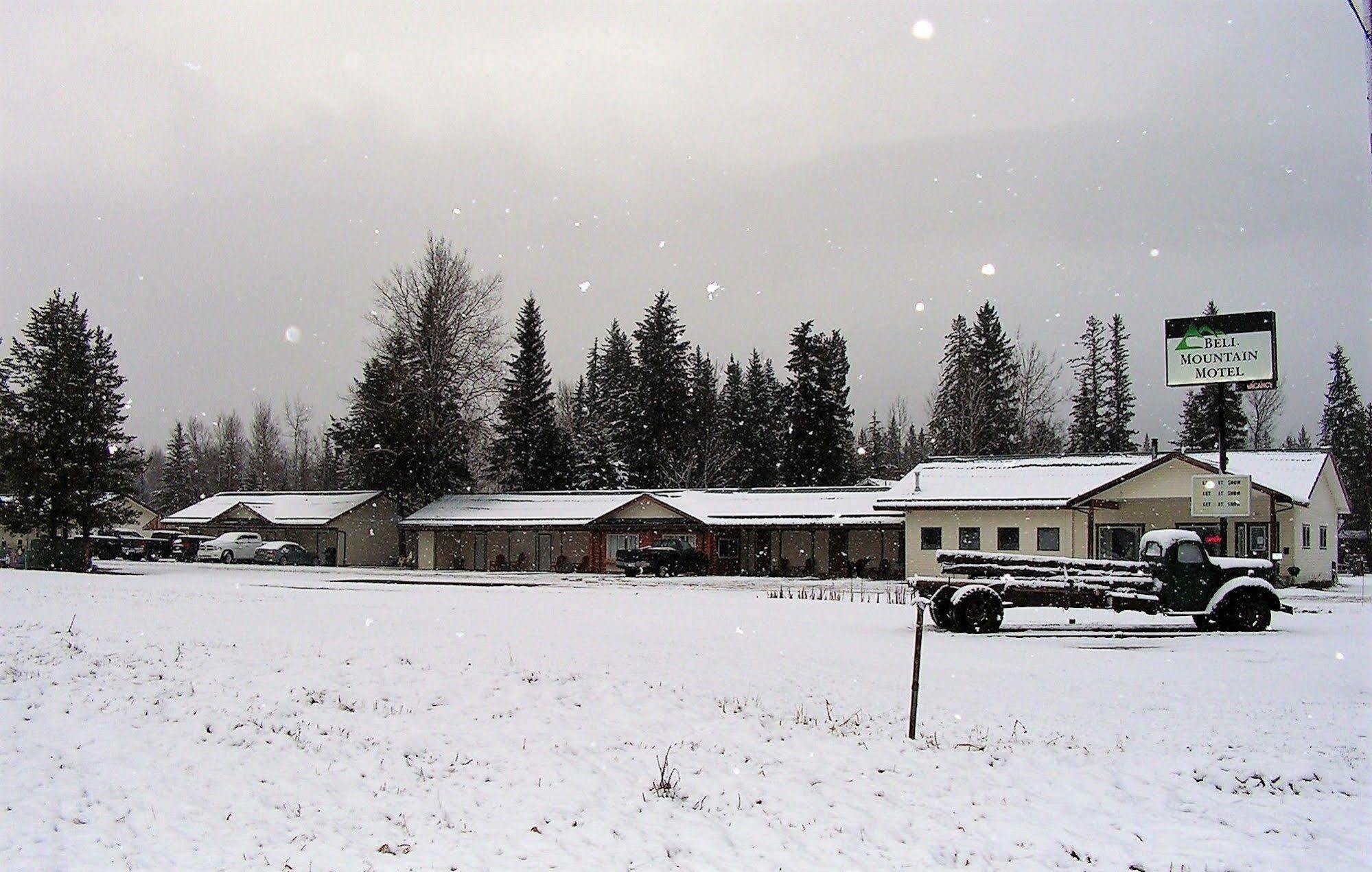Bell Mountain Motel Mcbride Exterior photo