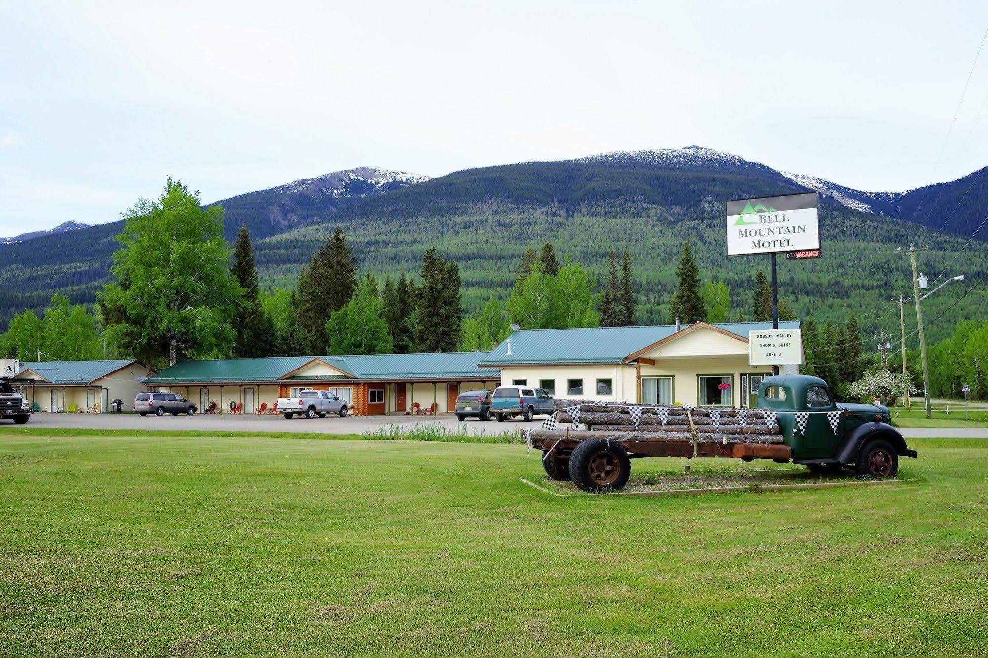 Bell Mountain Motel Mcbride Exterior photo